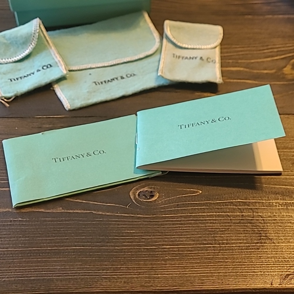Tiffany and Co box - Picture 4 of 4